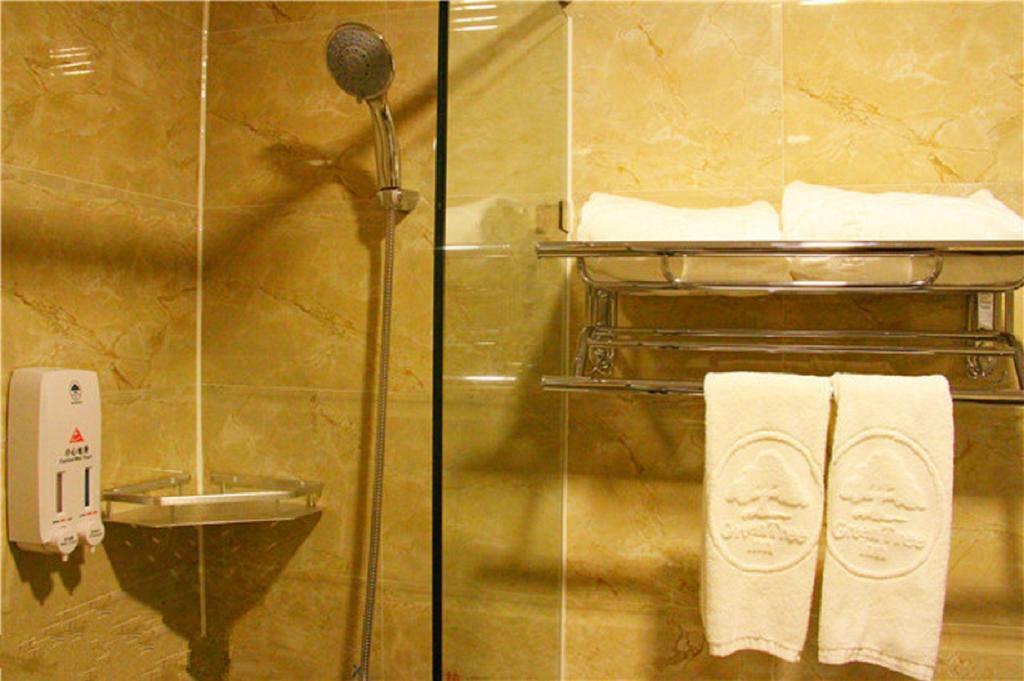 Greentree Inn Sanya He Ping Street Hotel Habitación foto