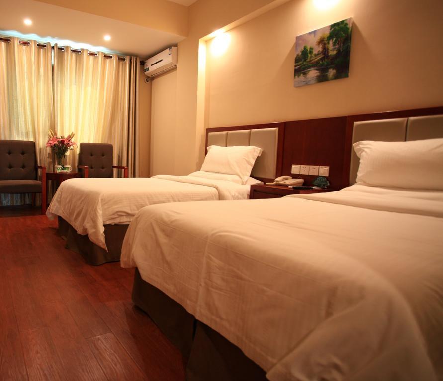 Greentree Inn Sanya He Ping Street Hotel Habitación foto
