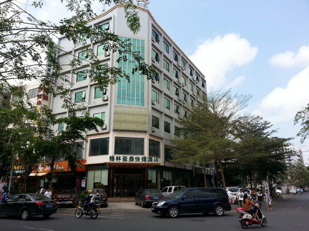 Greentree Inn Sanya He Ping Street Hotel Exterior foto